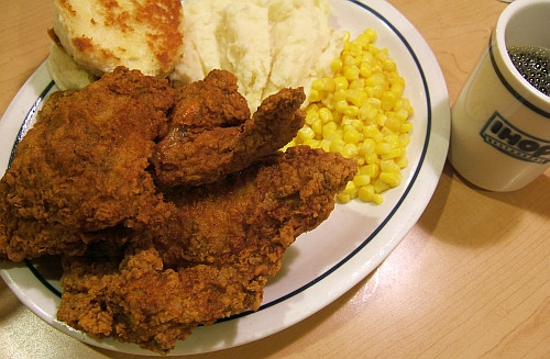 Fried Chicken Dinner
 IHOP s Earth shatteringly Good Fried Chicken Dinner