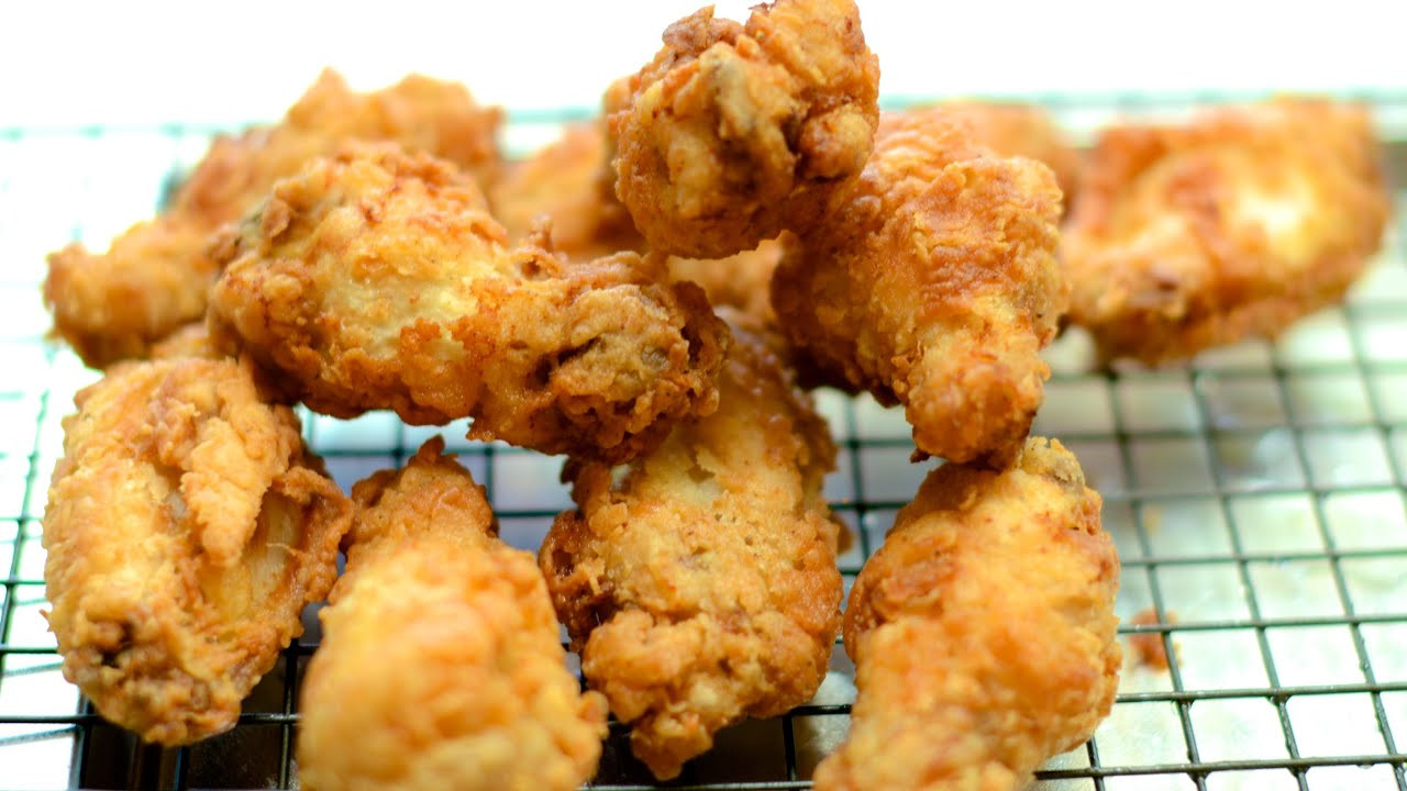 Fried Chicken Wings
 fried chicken wings