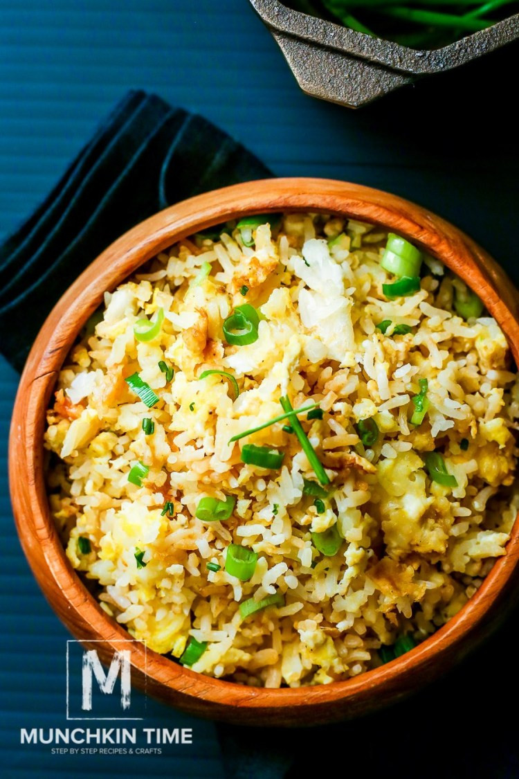 Fried Rice Recipe Easy
 Easy Fried Rice Recipe with Eggs and Green ion