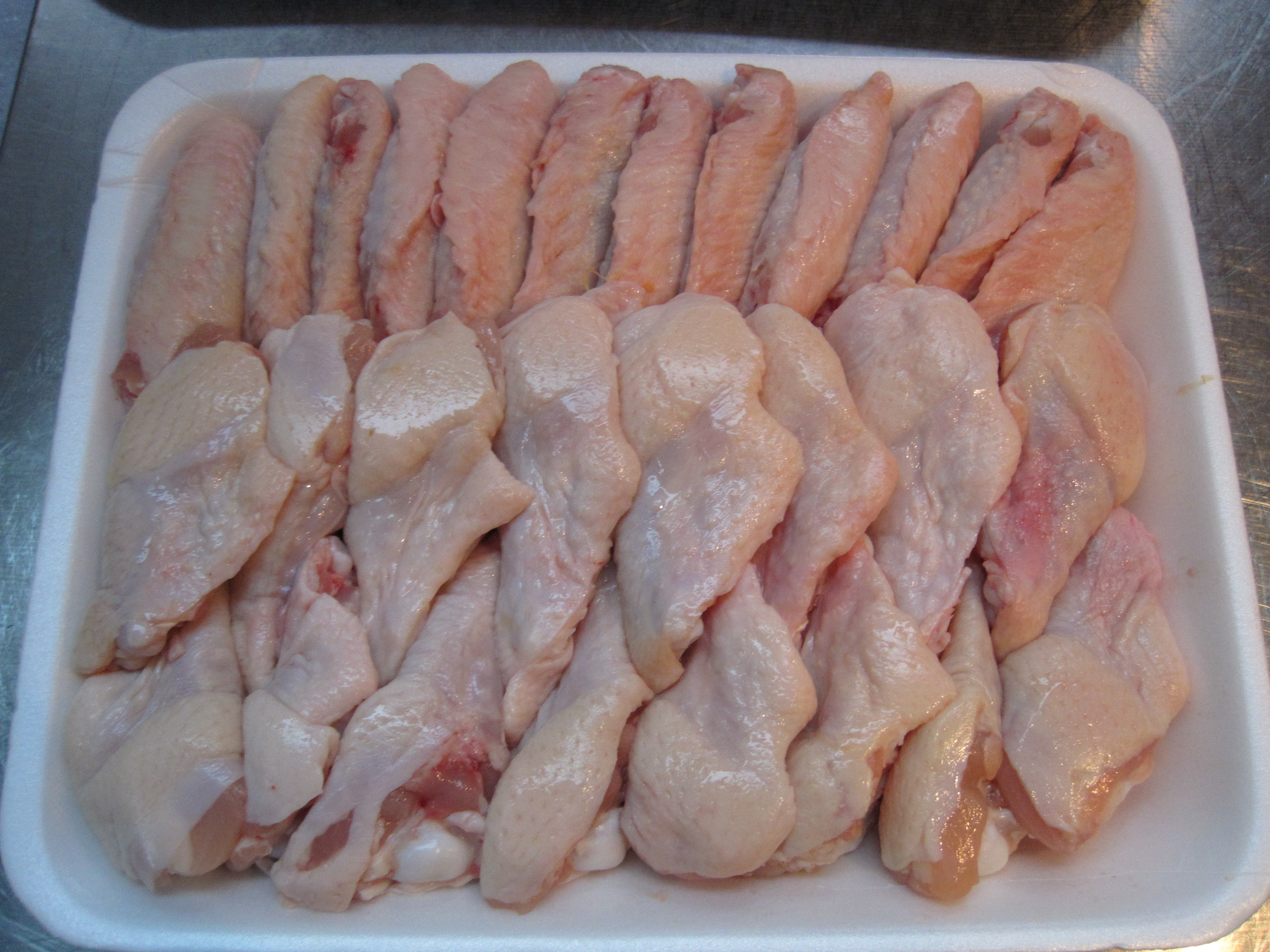 Frozen Chicken Wings
 cooking raw frozen chicken wings