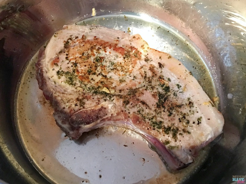 Frozen Pork Chops Instant Pot
 pressure cooker bone n pork chops baked potatoes and carrots