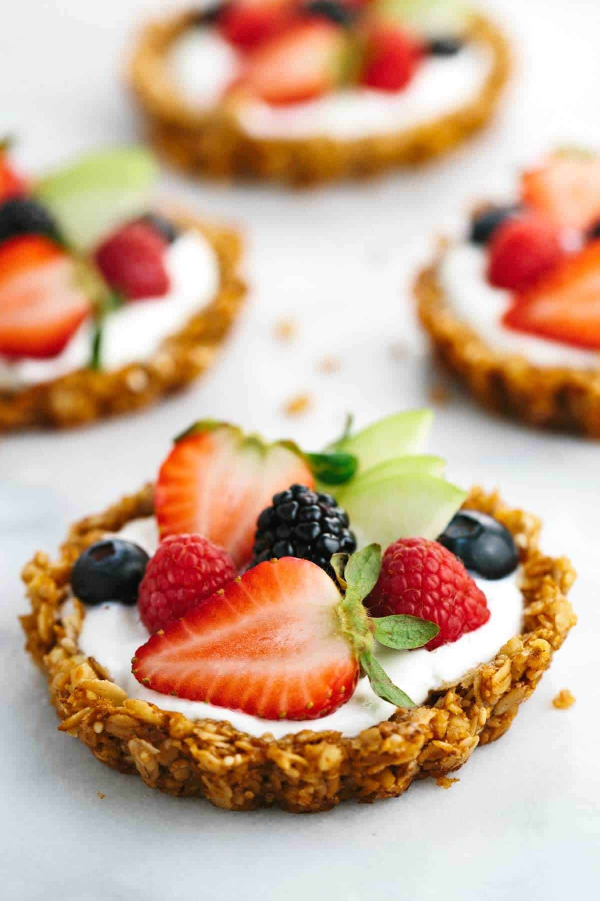 Fruit Breakfast Recipes
 Breakfast Granola Fruit Tart with Yogurt Recipe