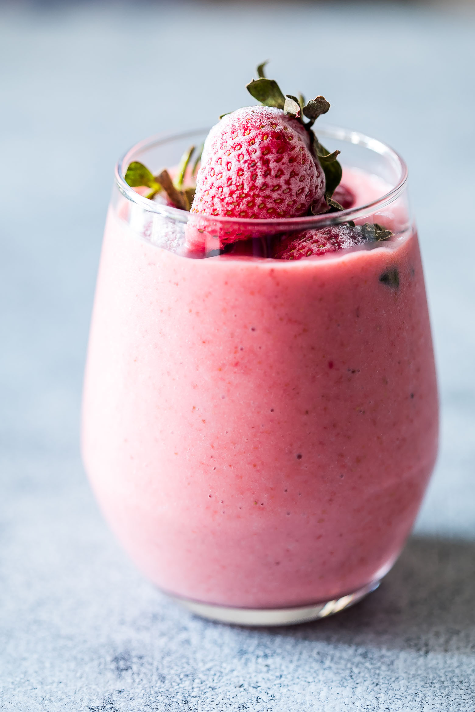 Fruit Smoothie Recipes With Yogurt
 Frozen Strawberry Greek Yogurt Smoothie 10 minute Breakfast