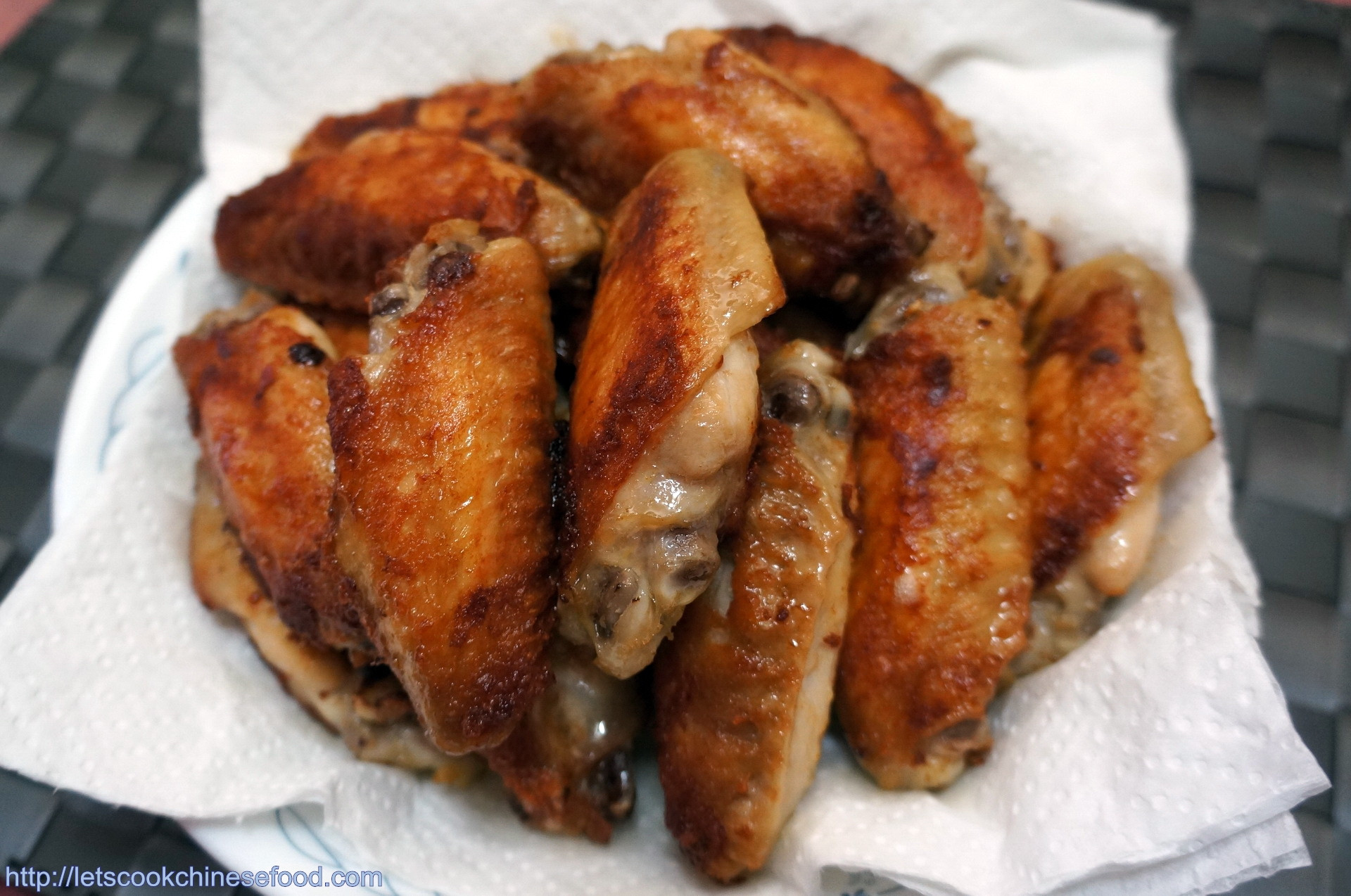 Fry Chicken Wings
 Chinese Recipe Pan fried Chicken Wings 中式食譜：香煎雞翼