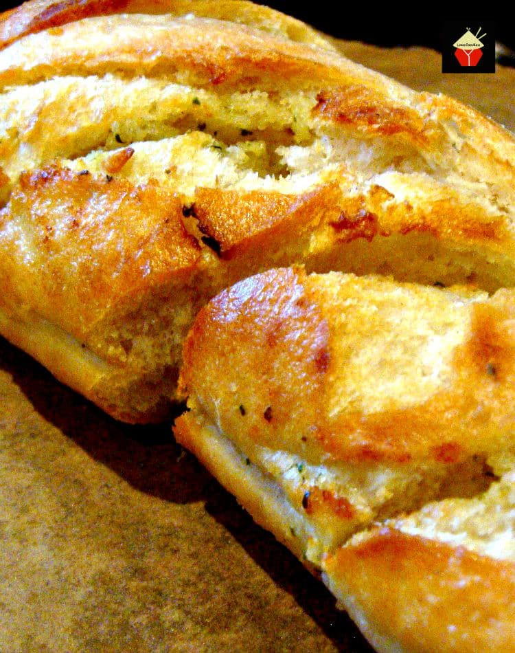 Garlic Bread Recipe Easy
 Quick and Easy Garlic Bread – Lovefoo s
