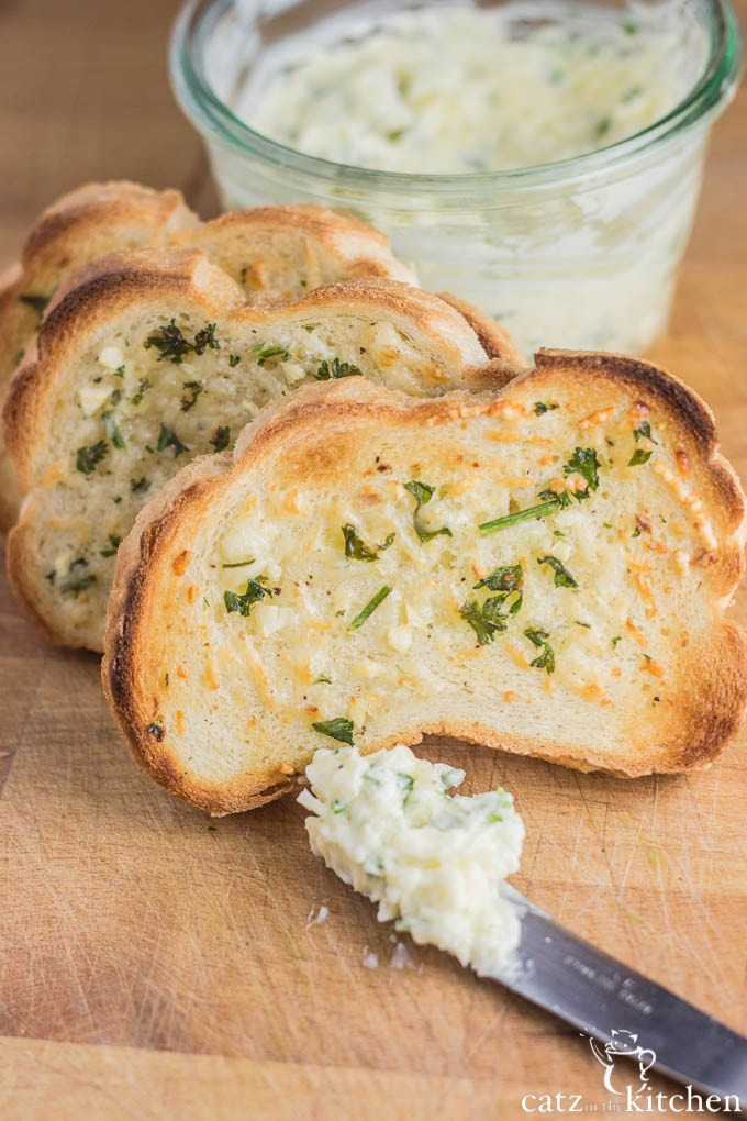 Garlic Bread Spread
 Garlic Butter Spread Catz in the Kitchen