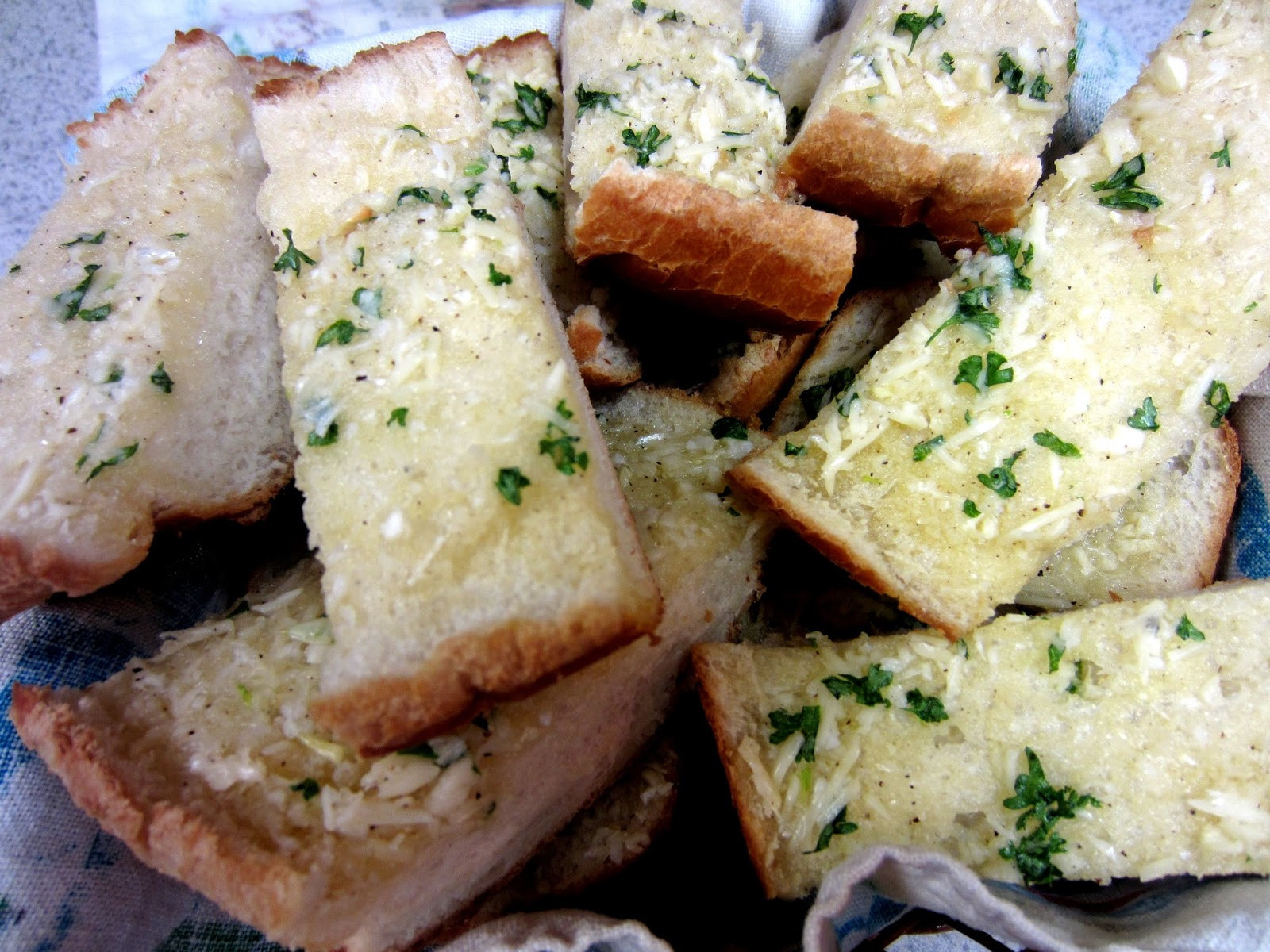 Garlic Bread Spread
 Homemade Garlic Bread Spread Love to be in the Kitchen