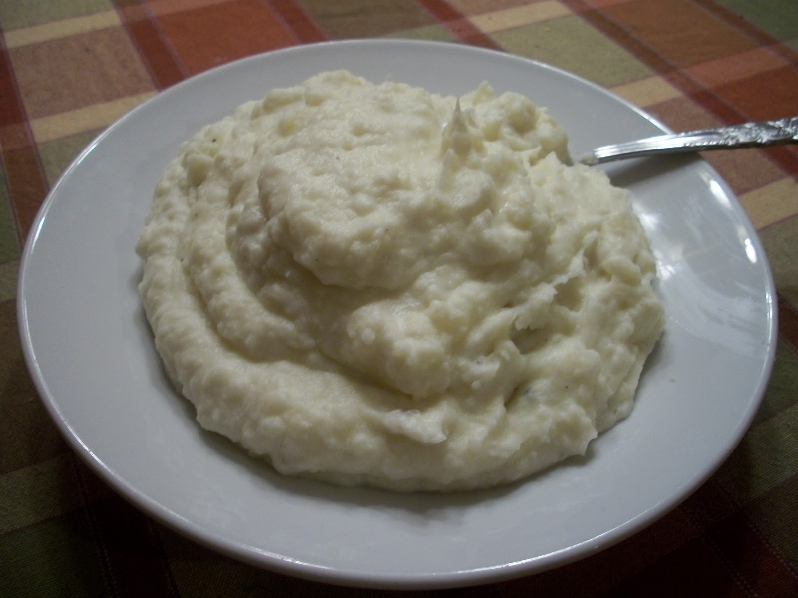 Garlic Mashed Potatoes With Sour Cream
 Parnell s Pantry Garlic Sour Cream Mashed Potatoes