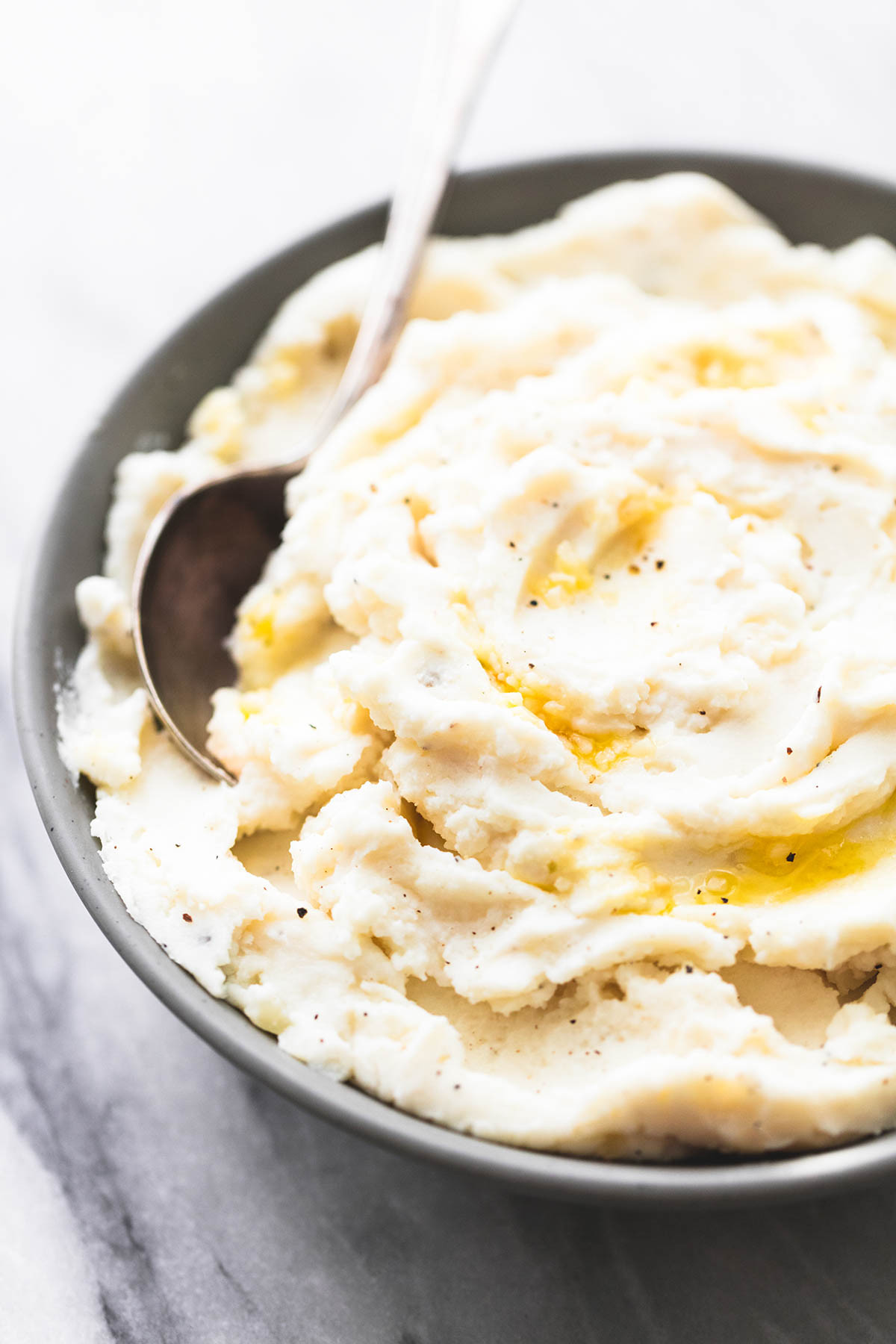 Garlic Mashed Potatoes With Sour Cream
 Garlic Sour Cream Mashed Potatoes