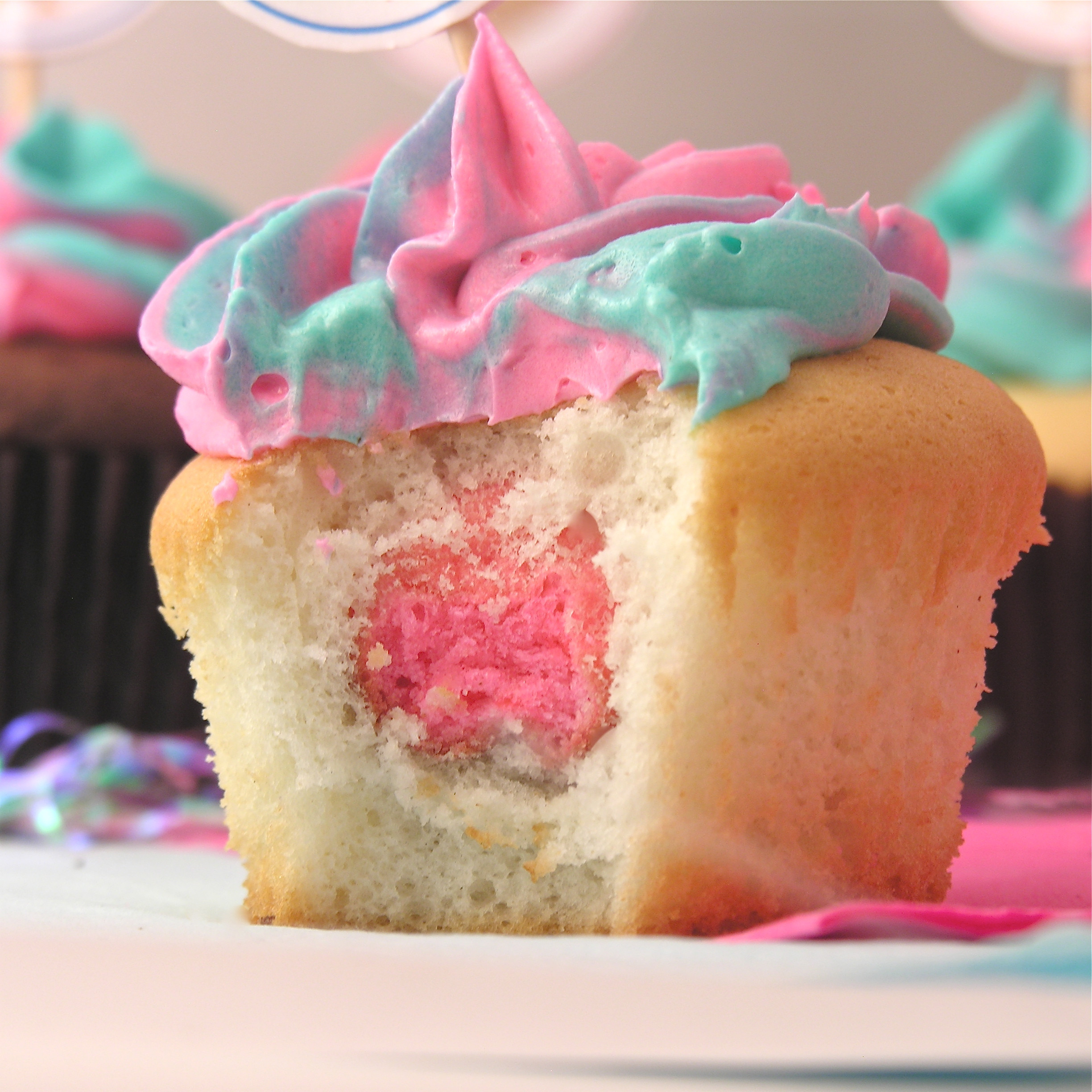 Gender Reveal Cupcakes
 Gender Reveal Surprise Cupcakes