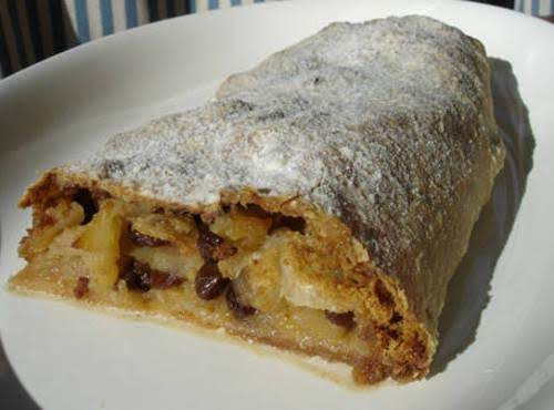 German Dessert Recipes
 Authentic German Apple Streudel Recipe