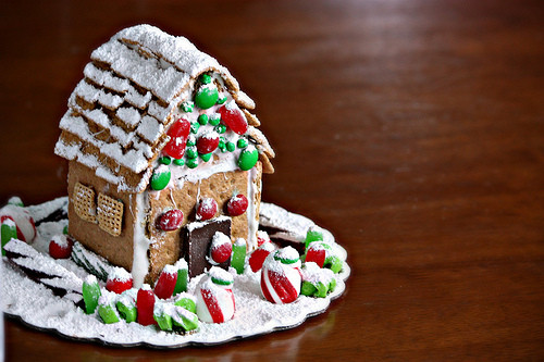 Gingerbread House With Graham Crackers
 Art of Dessert Graham Cracker Gingerbread House with