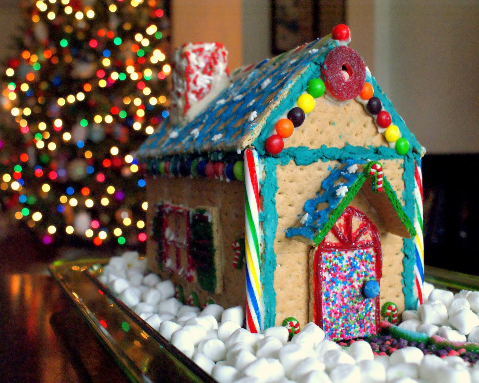 Gingerbread House With Graham Crackers
 Graham Cracker Gingerbread House