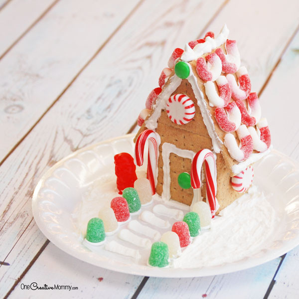 Gingerbread House With Graham Crackers
 Easy Steps to Build a Gingerbread House with Graham