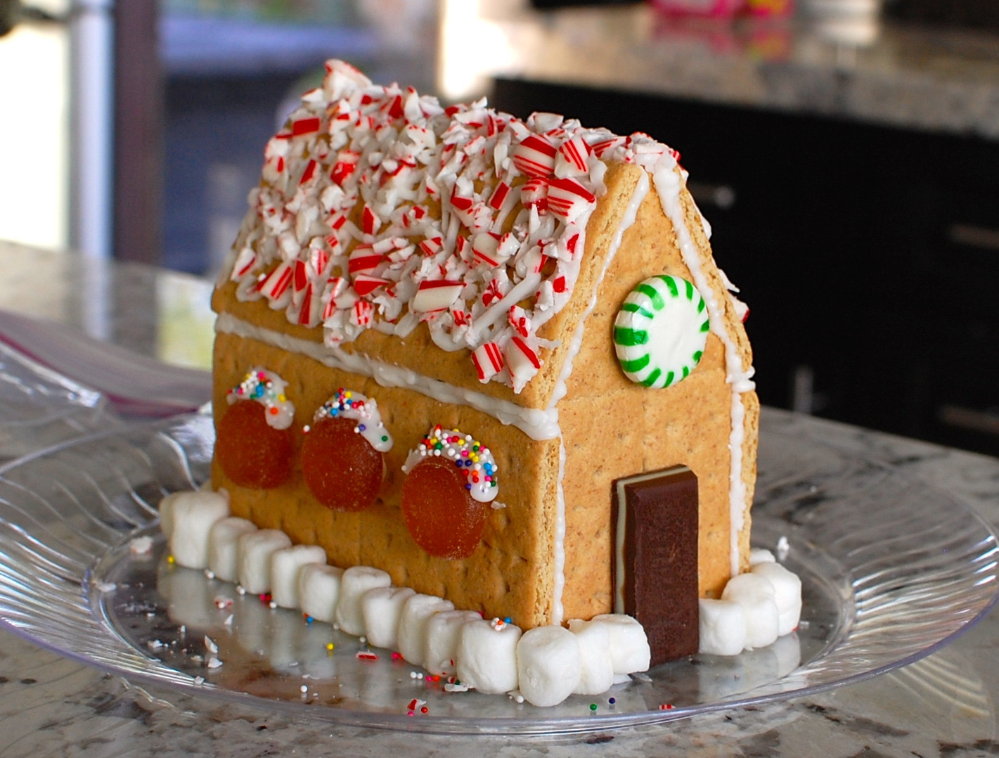 Gingerbread House With Graham Crackers
 How to make a Gingerbread House from Graham Crackers — The