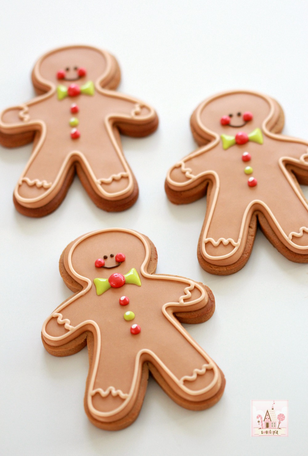 Gingerbread Man Cookies
 Video & Recipe How to Make Gingerbread Cut Out Cookies
