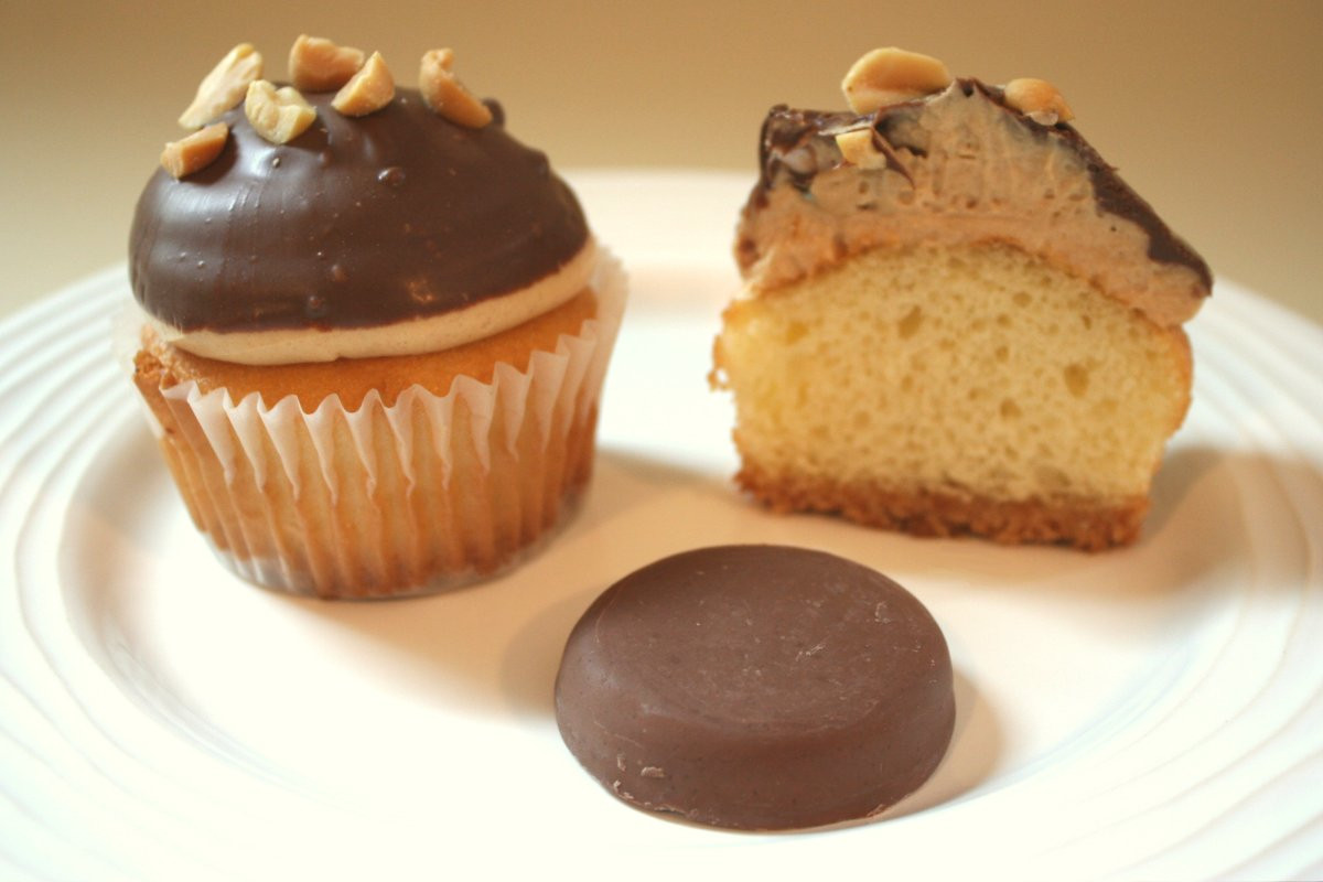 Girl Scouts Cookies Peanut Butter
 Girl Scout cookie cupcake recipe – Peanut Butter Patties