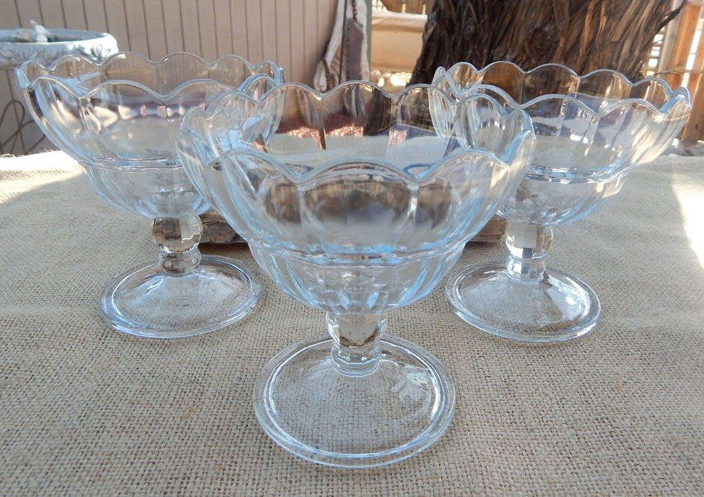 Glass Dessert Cups
 Pedestal Dessert Cups Clear Glass Fluted Dessert Cups