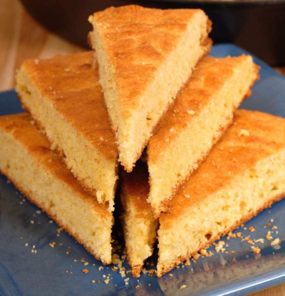 Golden Sweet Cornbread
 Golden Sweet Cornbread Godt Finn noe godt å spise