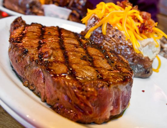 Great Steak And Potato
 6 oz sirlion loaded baked potato and rolls with apple