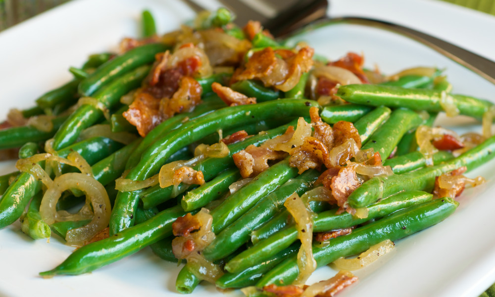 Green Beans With Bacon And Onion
 Green Beans with Caramelized ions and Bacon