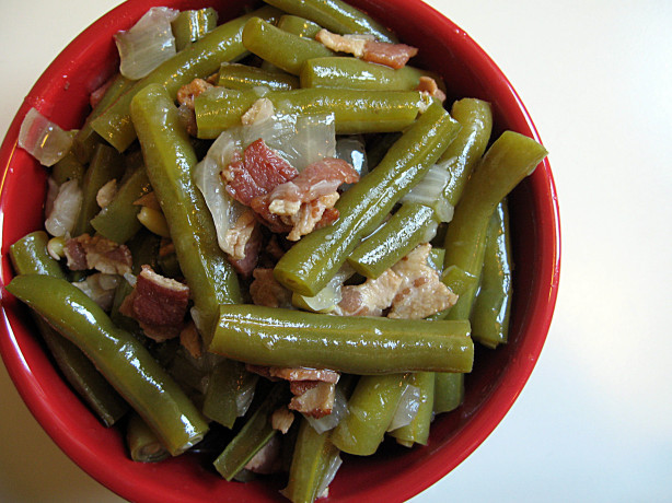 Green Beans With Bacon And Onion
 Green Beans Slow Cooked with Bacon and ions
