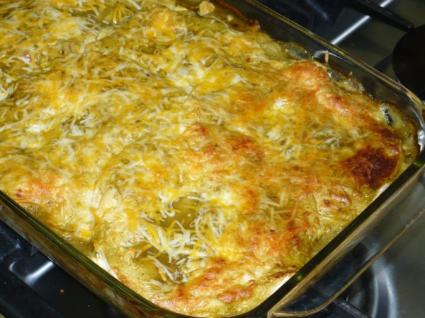 Green Chicken Enchilada Casserole
 The Tall Girl Cooks Green Chili Enchilada Casserole