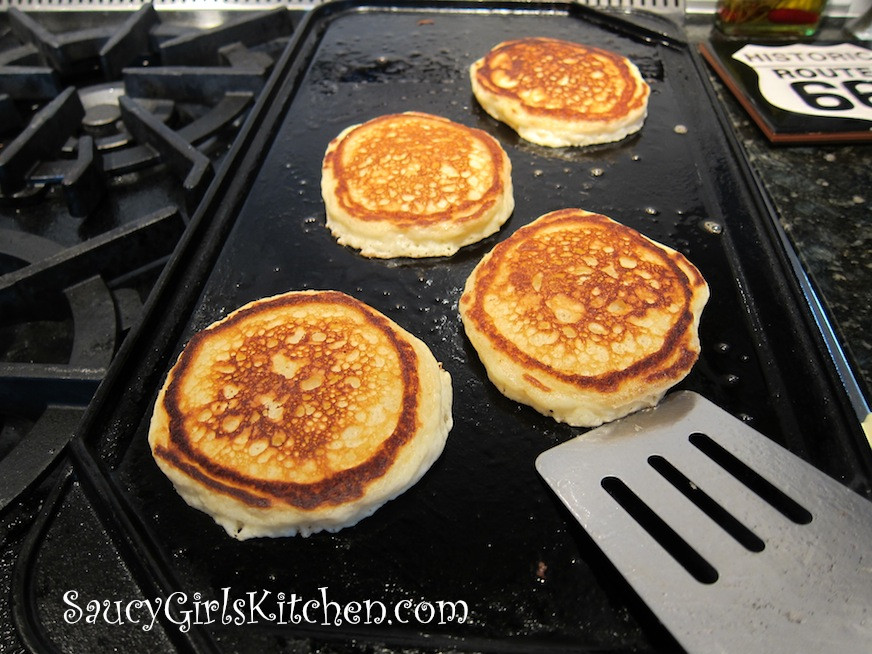 Griddle Temp For Pancakes
 Pancakes on the Griddle 2