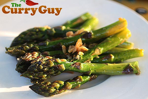 Grilled Asparagus In Foil
 Asparagus With Garlic Grilled in Foil