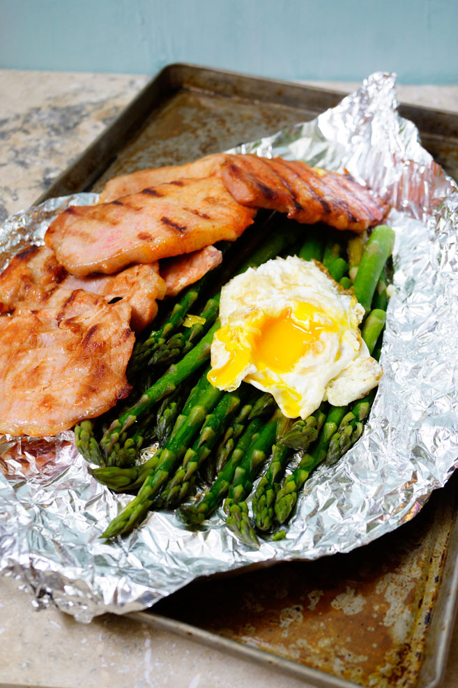 Grilled Asparagus In Foil
 Foil Wrap Grilled Asparagus