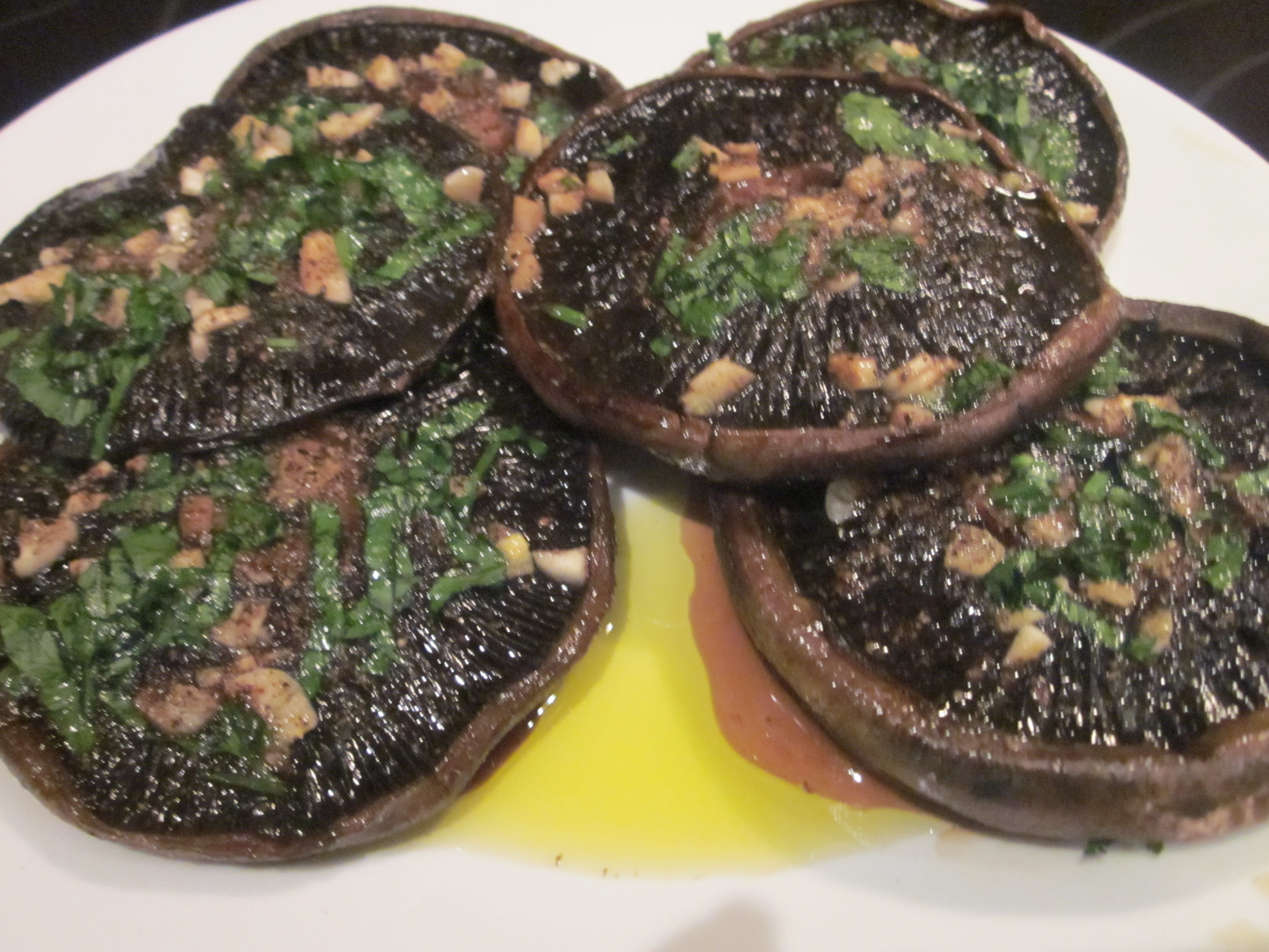 Grilled Portobello Mushrooms
 Grilled Portobello Mushrooms