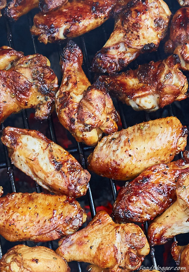 Grilling Chicken Wings
 Irresistible Grilled Chicken Wings i FOOD Blogger