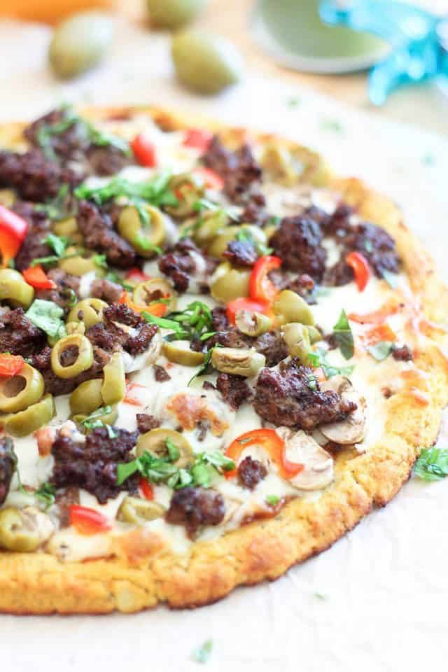 Ground Beef Pizza
 Cauliflower Crust Pizza with Ground Beef and Green Olives