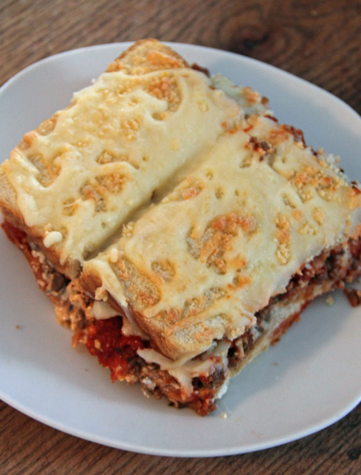 Ground Beef Sandwich
 Jo and Sue Ground Beef Sandwich Casserole