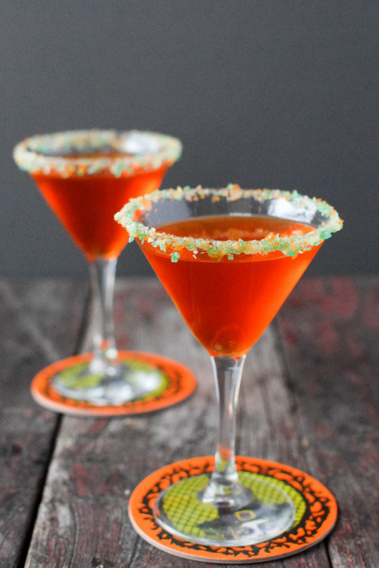 Halloween Alcoholic Drinks
 Creepy Halloween Cocktail Recipes To Celebrate The Holiday