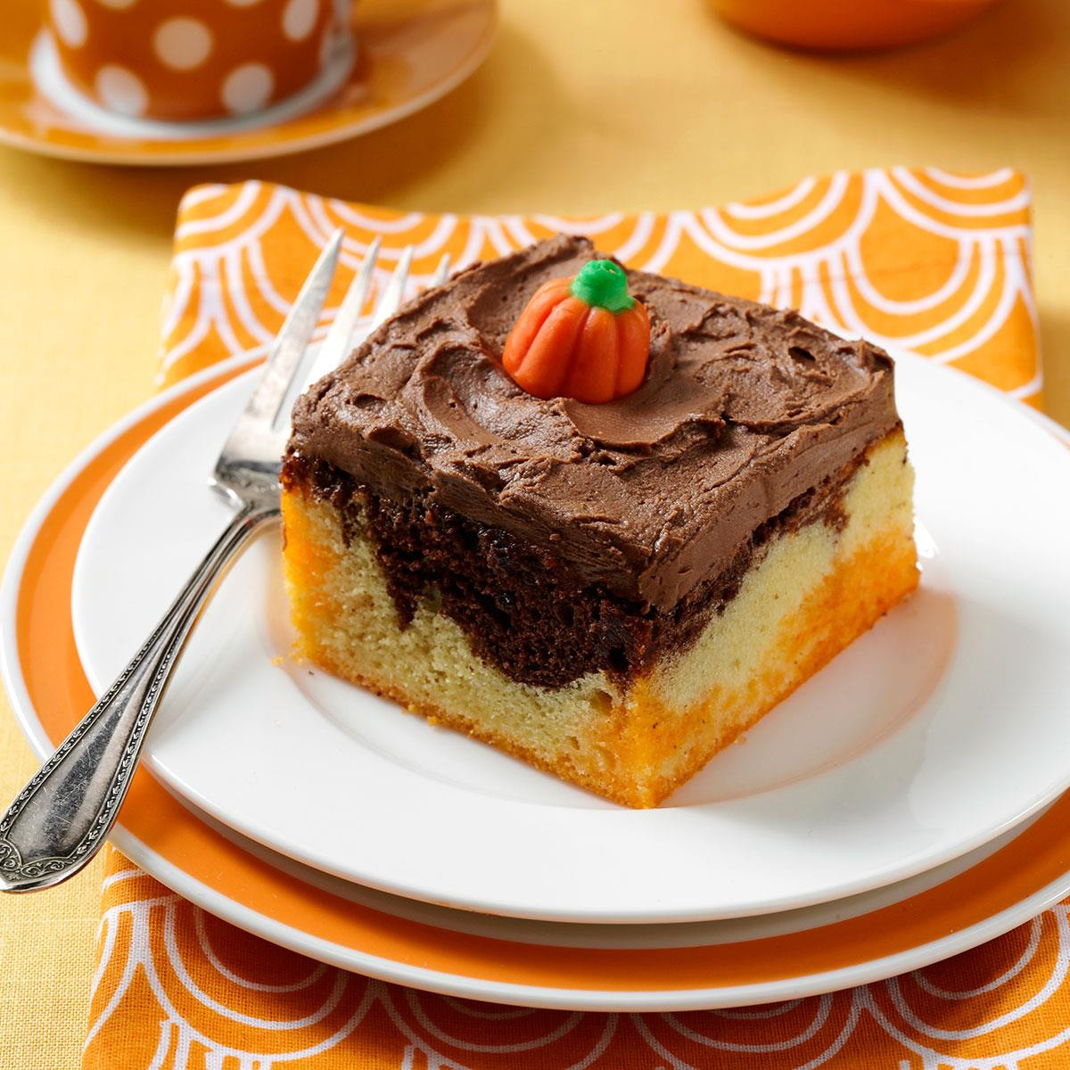 Halloween Cake Recipe
 Halloween Poke Cake Recipe