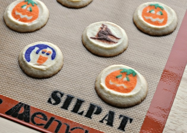 Halloween Cookies Pillsbury
 Pillsbury Pumpkin and Ghost Halloween Cookies