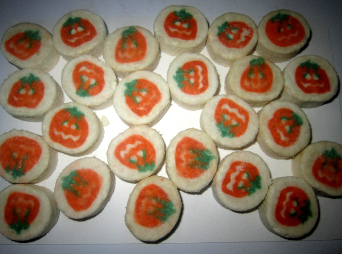 Halloween Cookies Pillsbury
 The Holidaze Pillsbury Halloween Cookies