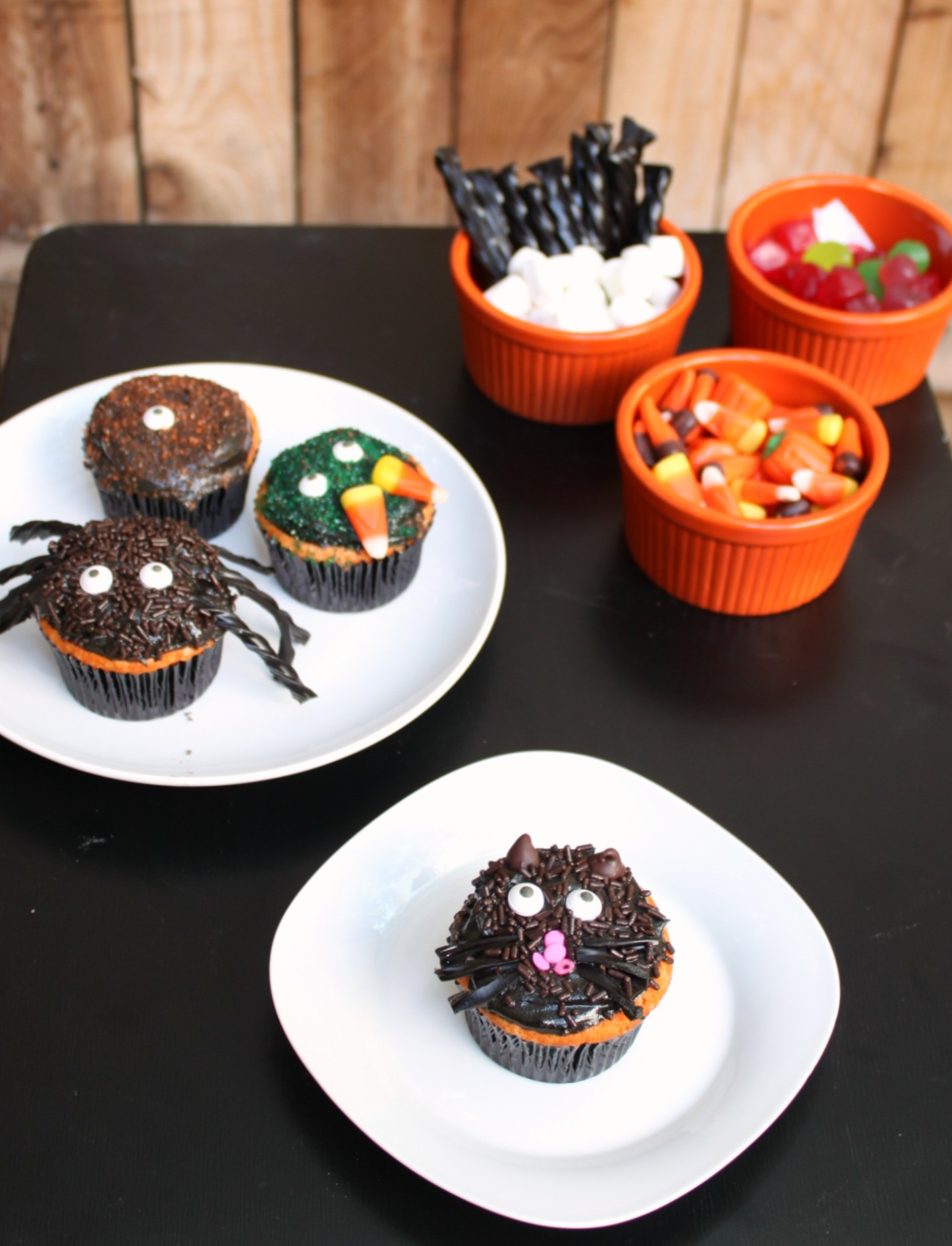 Halloween Cupcakes Decorations
 Creepy Halloween Cupcakes