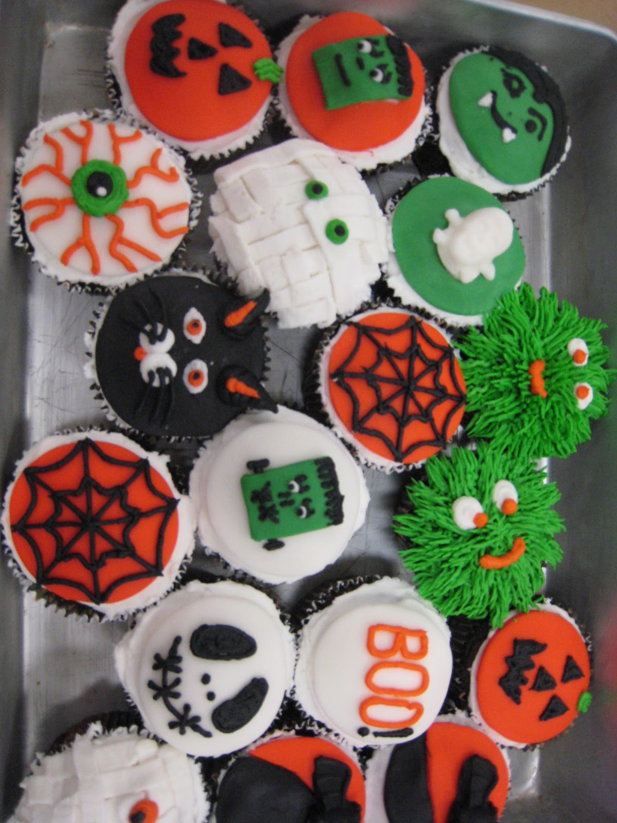 Halloween Cupcakes Decorations
 Judy Cakes Sugar Arts Halloween Cupcake Decorating Class