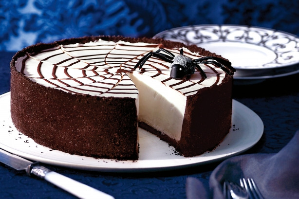 Halloween Themed Desserts
 Halloween Themed Dessert Spider Web Cheesecake