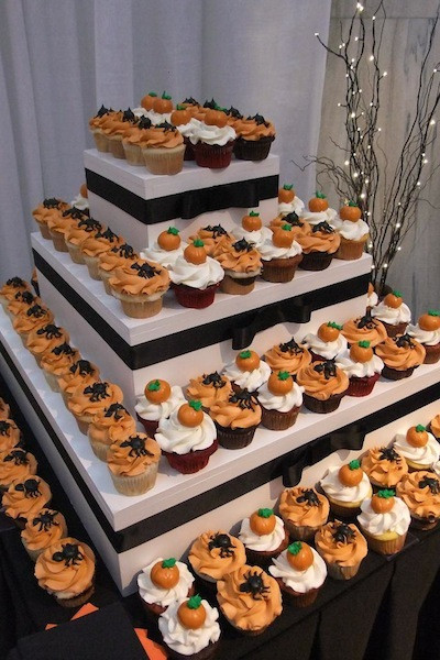 Halloween Themed Desserts
 8 Halloween Themed Wedding Ideas