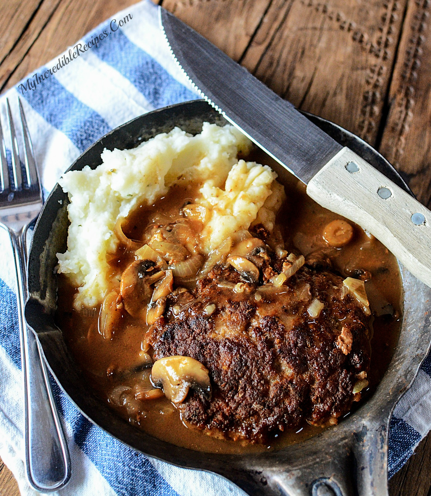 Hamburger Steak With Mushroom Gravy
 Southern Hamburger Steaks with ion Mushroom Gravy