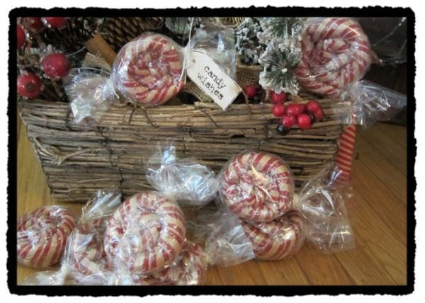 Hard Candy Christmas
 4 primitive ornies sweet wishes Can s Prim wrapped