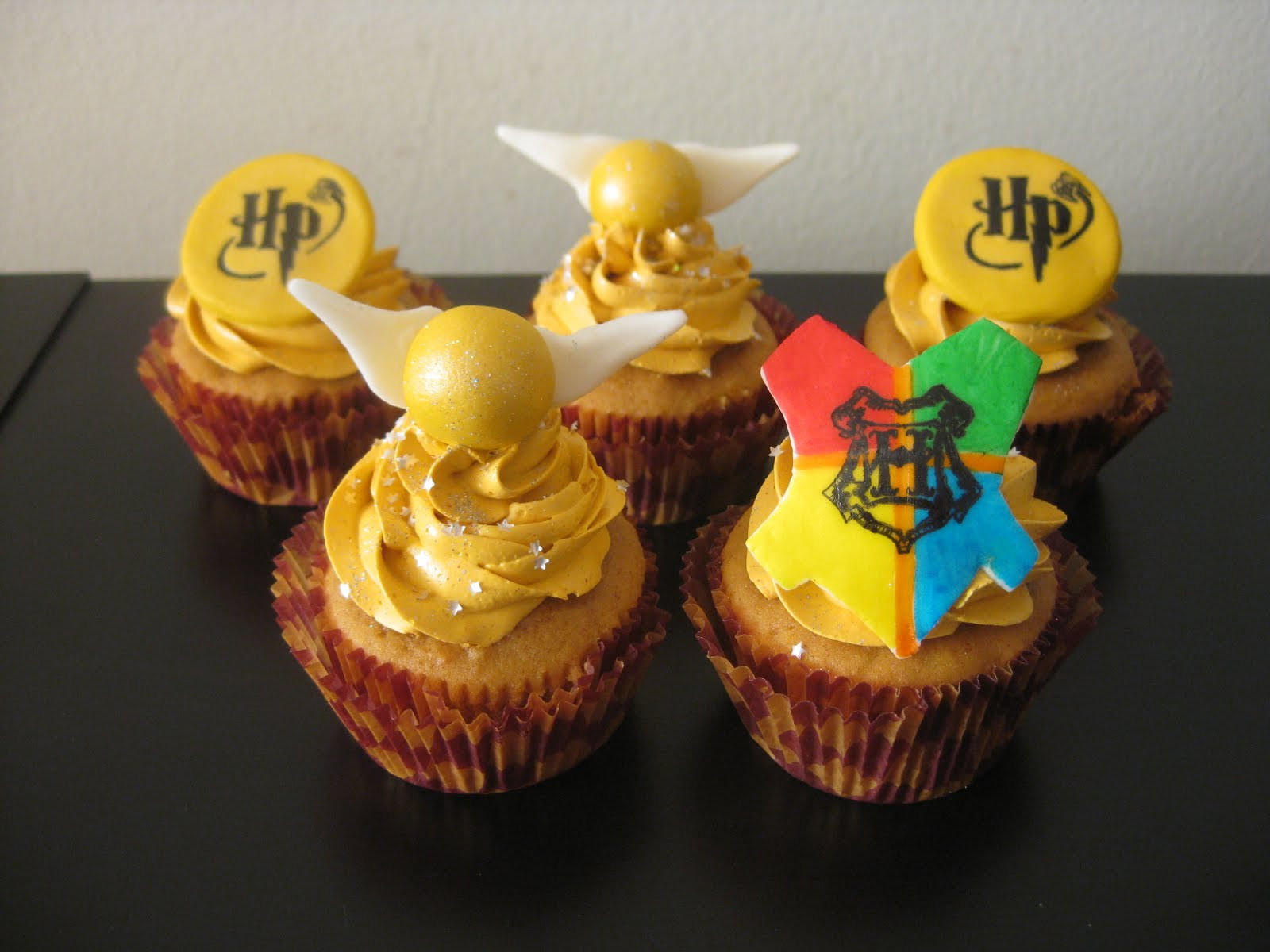 Harry Potter Cupcakes
 Pixie Crust Harry Potter Cupcakes Pumpkin cake filled