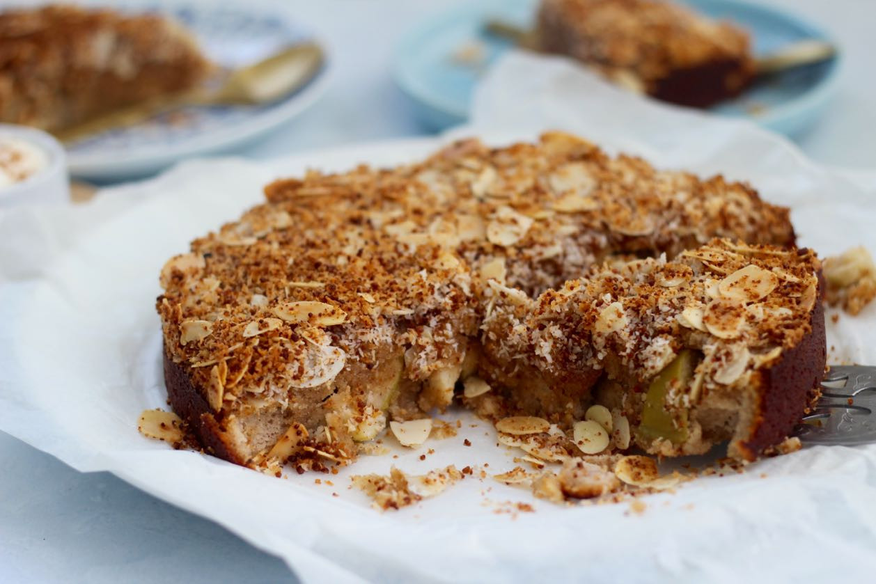 Healthy Apple Cake
 Healthy apple tea cake