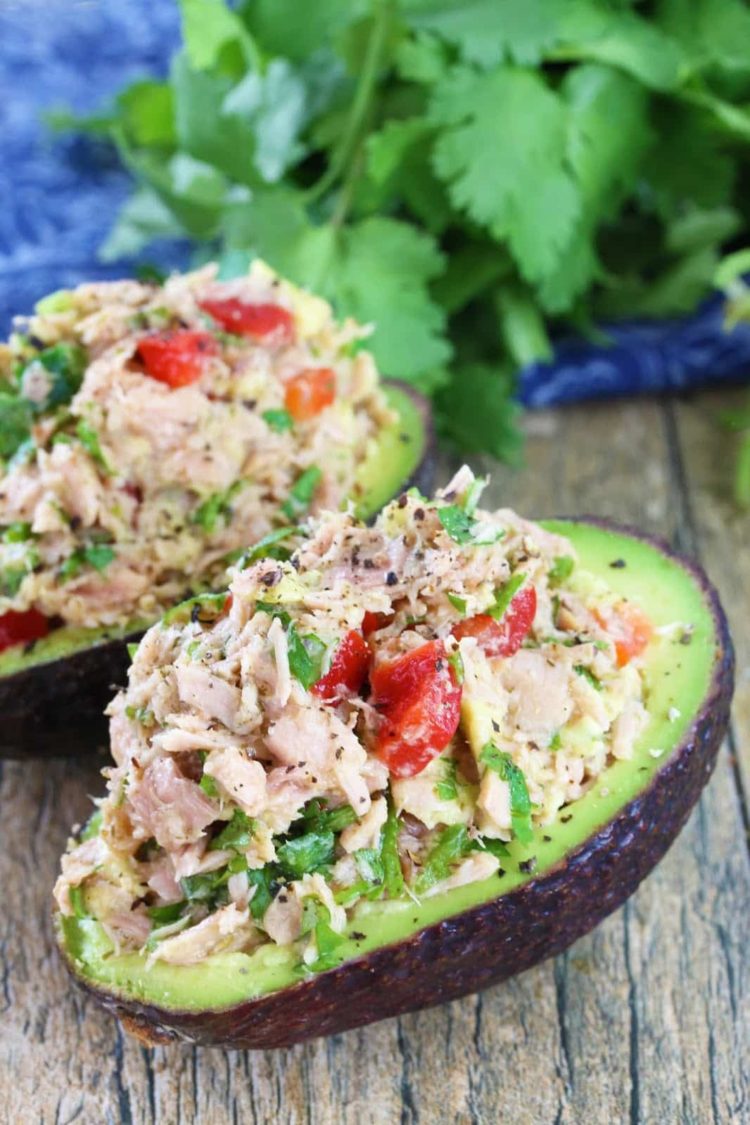 Healthy Avocado Recipes
 Healthy Thai Tuna Stuffed Avocado