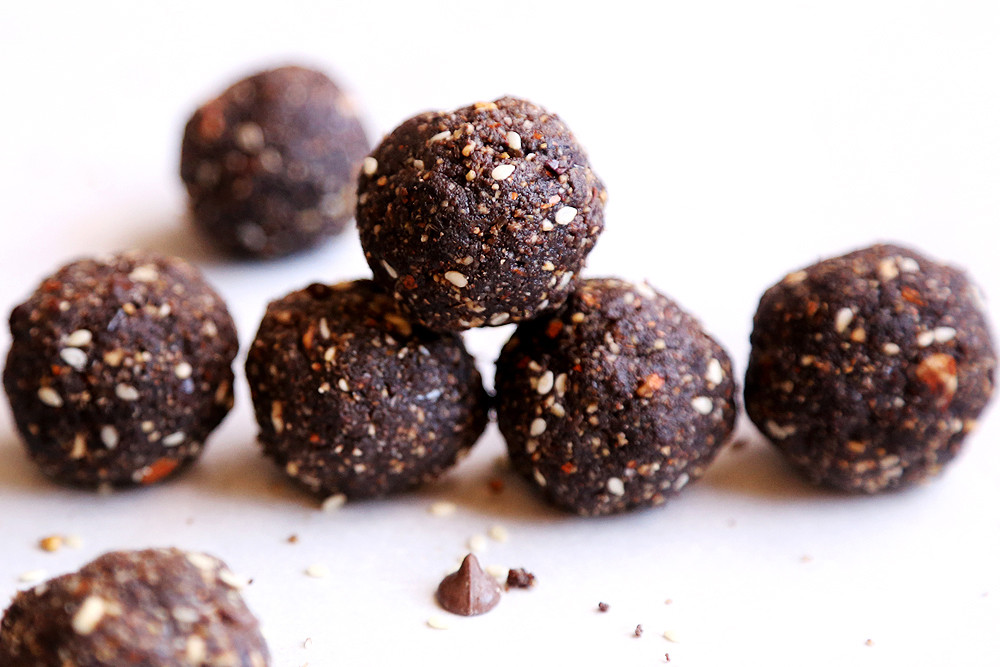 Healthy Chocolate Snacks
 Almond Dark Chocolate Truffles Desserts and Snacks