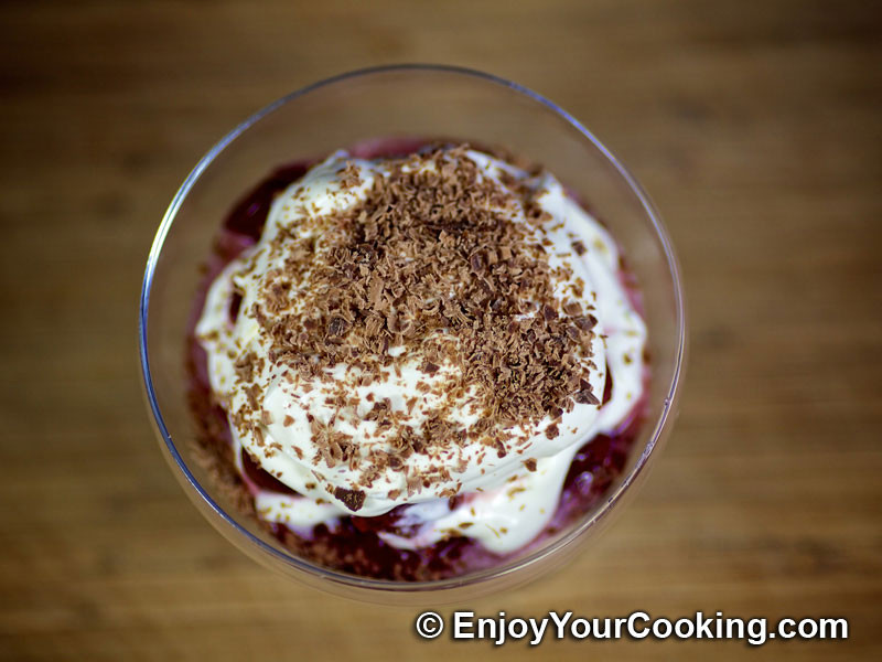 Heavy Whipping Cream Dessert Recipes
 Sour Cherry Dessert with Whipped Cream Recipe