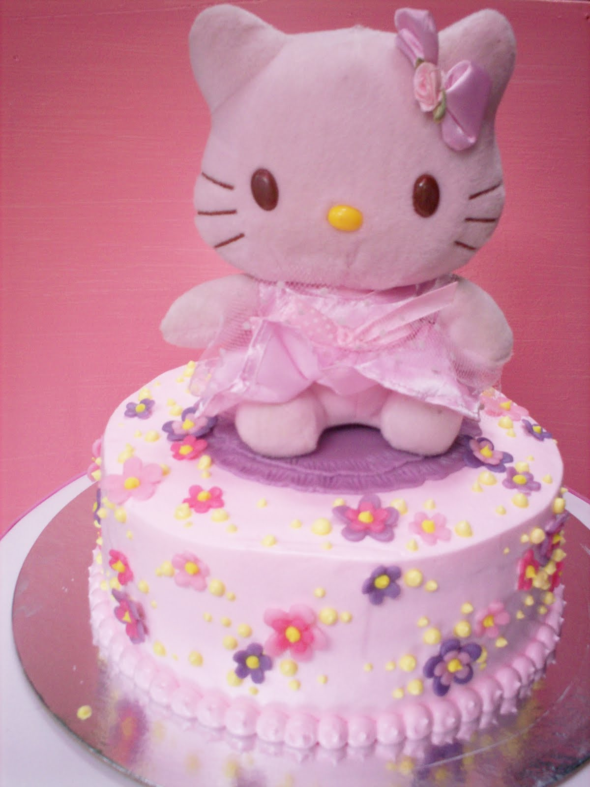 Hello Kitty Birthday Cake
 PaupiCakes Hello Kitty First Birthday Cake